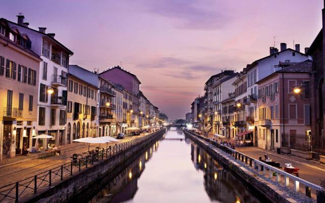 Отель Perfect Stay In The Heart Of Milan Милан вид на фасад