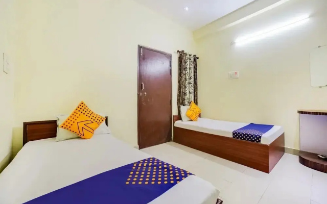 Bharat Lodge  by OYO Rooms