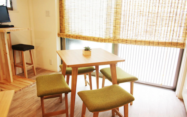Poly Hostel Osaka