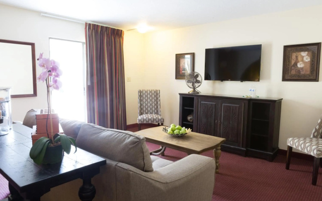 Marina Inn & Suites Chalmette - New Orleans