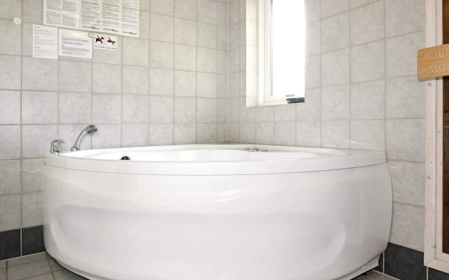 6 Person Holiday Home in Hadsund