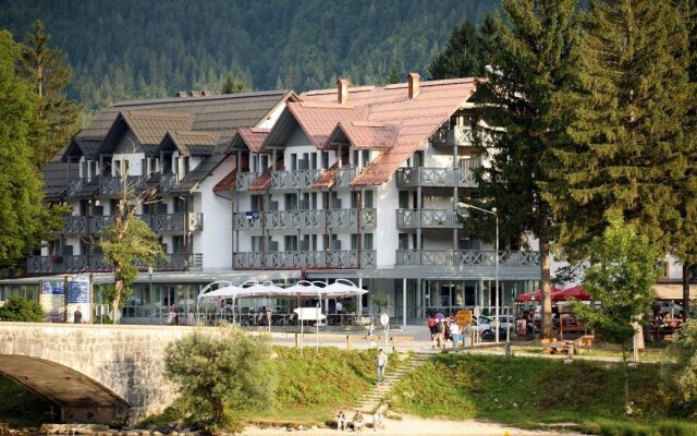 Hotel Jezero in Ribcev Laz, Slovenia from 146$, photos, reviews - zenhotels.com hotel front