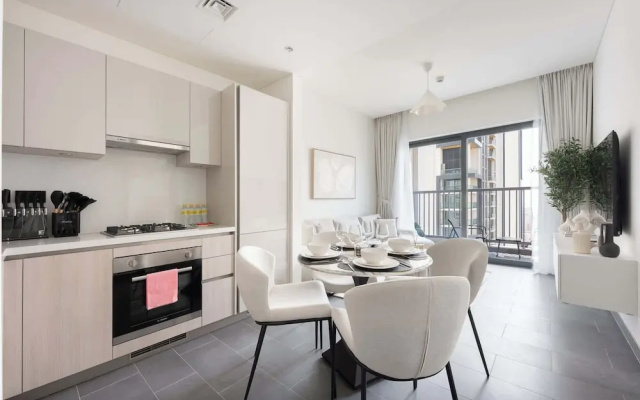 Meydan Apartment Sleeps 5 in a Great Location