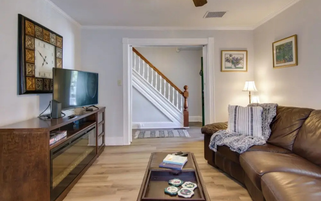 Charming Salisbury Getaway w/ Grill & Fire Pit!