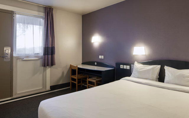 B&B Hotel Saclay