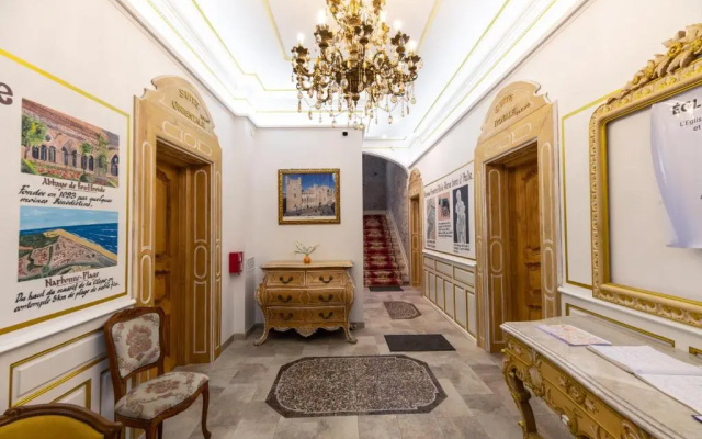 Studio du Maire Maison de L'Église du Couvent