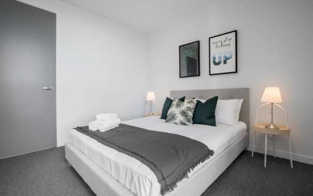 Simple And Cozy Apartment In Parkville