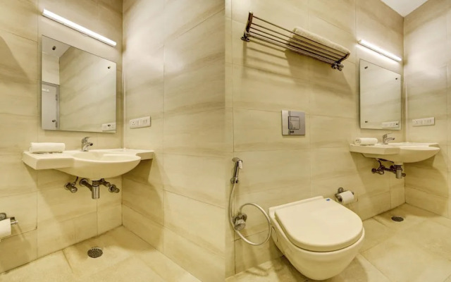 Treebo Mall View, DLF Phase II