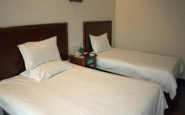 GreenTree Inn Jiangsu Wuxi Luoshe Business Hotel