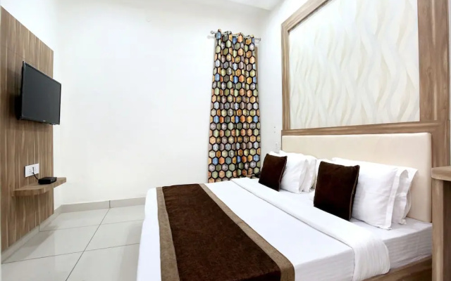 OYO 11882 Hotel Krishna