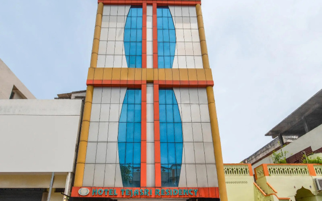 Oyo Flagship Hotel Tejasri Residency