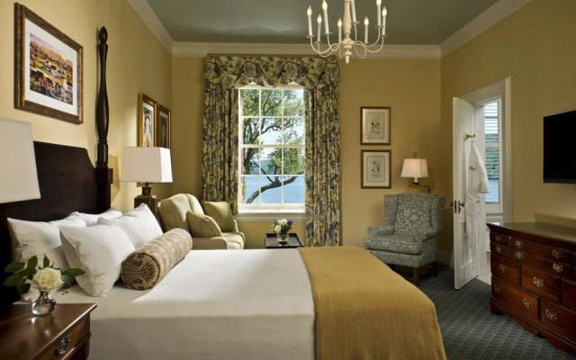The Otesaga Resort