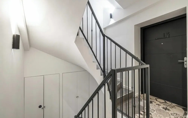 Bright Duplex With a Mezzanine - Cannes Center