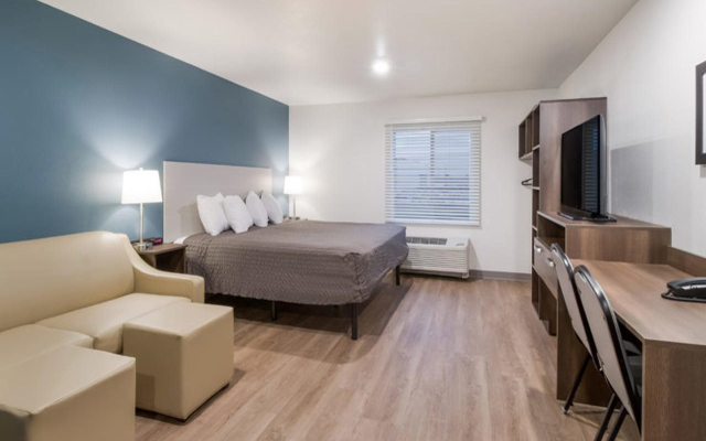 Woodspring Suites Rochester Greece