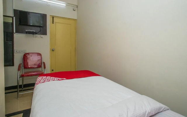 OYO 26817 Gks Residency