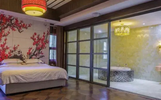Guangyuan Empress Hot Spring Hotel