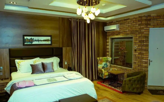 TN Max Luxury Home