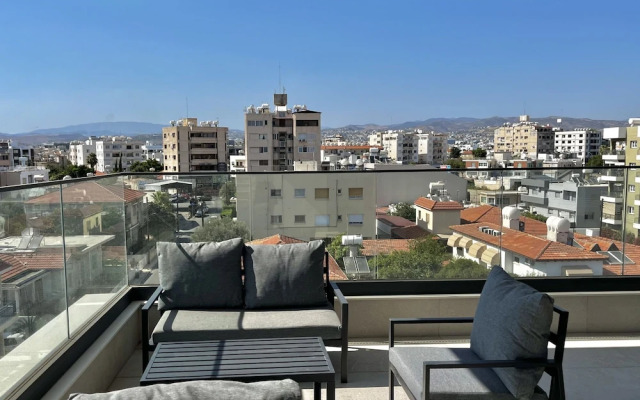107 LIM - Stay Mouson View Apartment