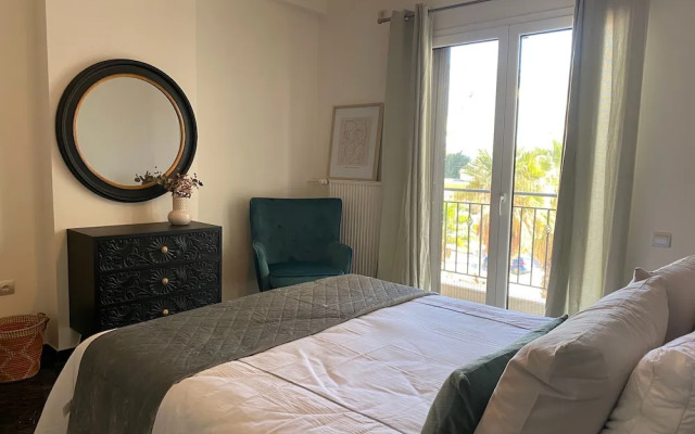 Spacious Glyfada Golf 4BR -near Beach Shops