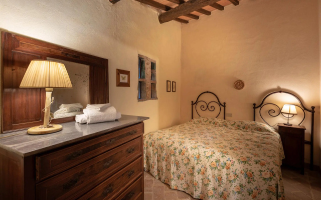 Apartment in Chianti With Pool ID 3939