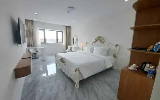 Đông Phương Hotel & Restaurant