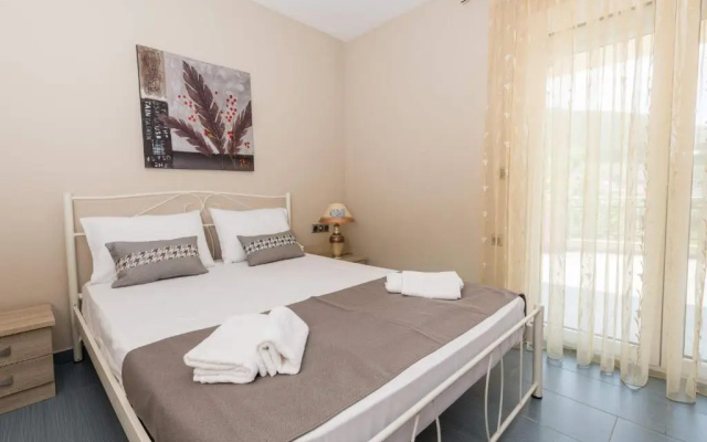 Geka's apartment