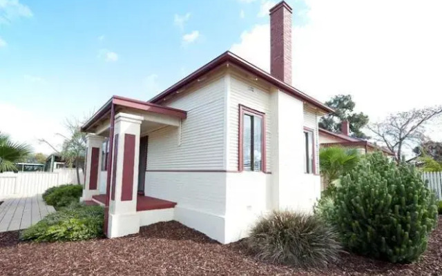 Playford Lodge