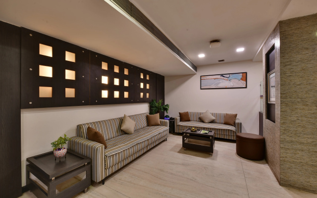 Click Hotel Yuvraj