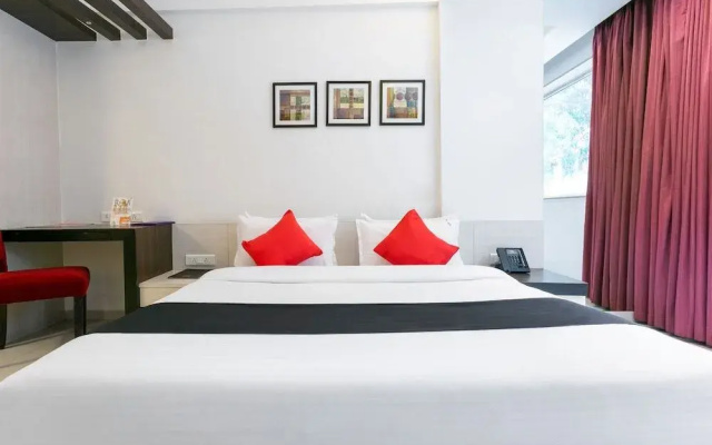 Capital O 45587 The Roa Hotel