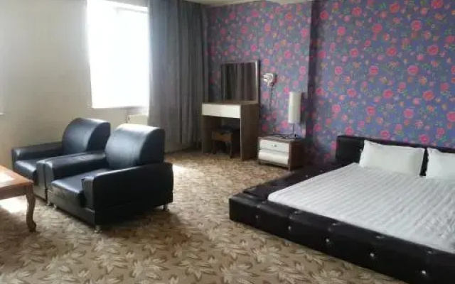 Good Day Hotel