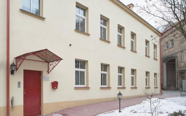 Отель Natalex Apartments Литва, Вильнюс - отзывы, цены и фото номеров - забронировать отель Natalex Apartments онлайн вид на фасад