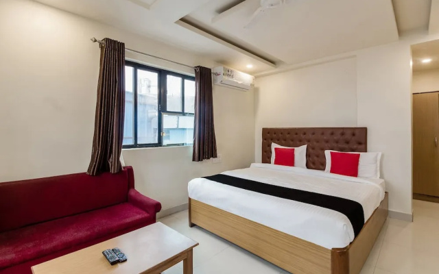 Fabhotel Marjan International