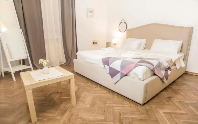 Tbilisi center 2 BD 80sq with Balcony and High ceiling
