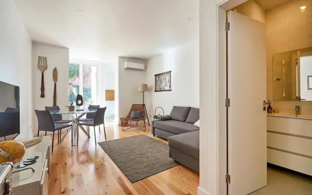 Modern 1-Bed With Ac & Private Terrace
