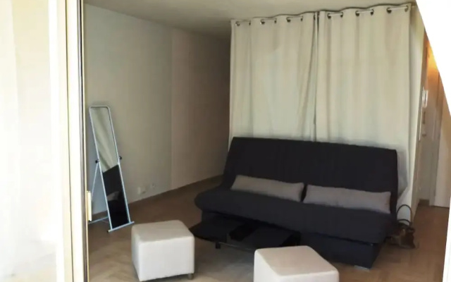 Studio Bella