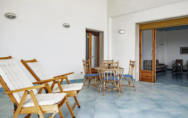 Seafront terrace in Donnalucata by Wonderful Italy