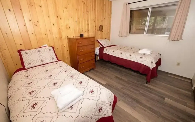 948 Merced Avenue 3 Bedroom Home by RedAwning