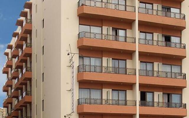 Milano Due Hotel вид на фасад