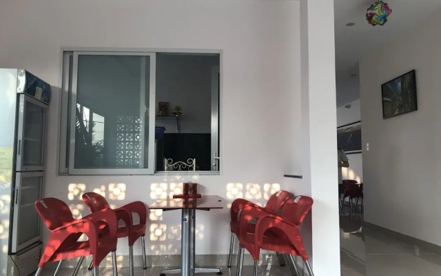 Ideal Villa