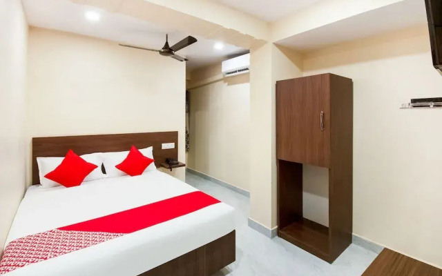 Oyo 29061 Suryas Grand
