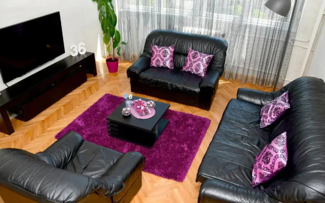 Apartment 36