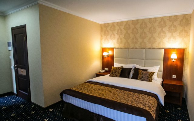 Гостиница Sobranie в Волгограде 1 отзыв об отеле, цены и фото номеров - забронировать гостиницу Sobranie онлайн Волгоград комната для гостей