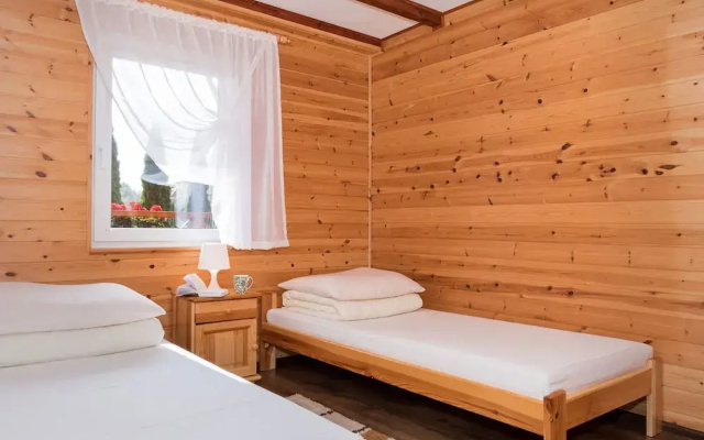 Comfortable Houses With Swimming Pools, Rewal