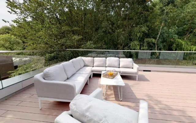 White Pearl Apartment 4.10