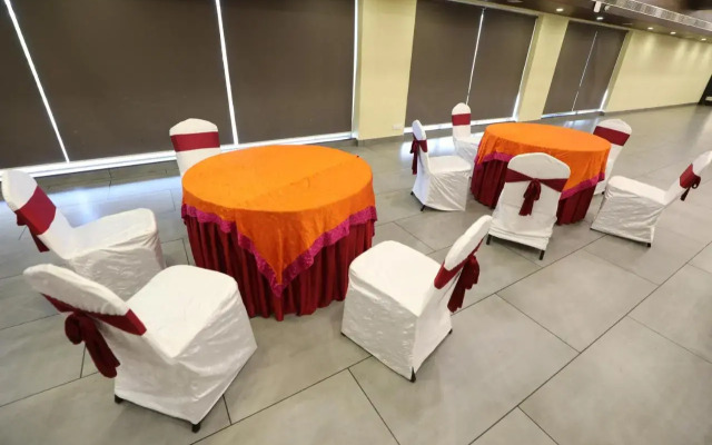 Hotel Shagun Rooms & Banquet, Surat