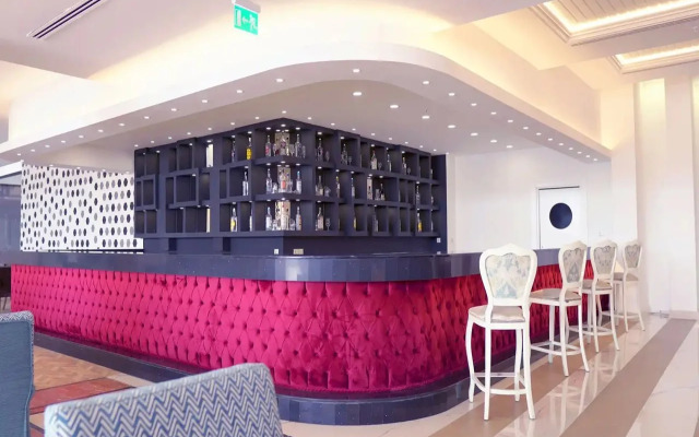 Grand Pearl Beach Resort And Spa