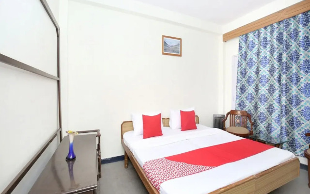 OYO 12858 Home 3BHK The Pavalion
