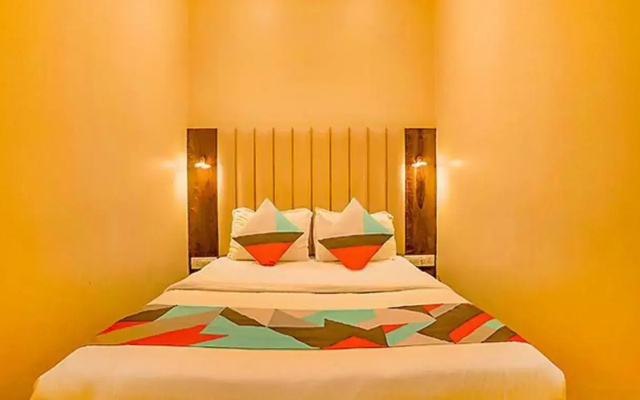 Fabexpress Gateway Inn