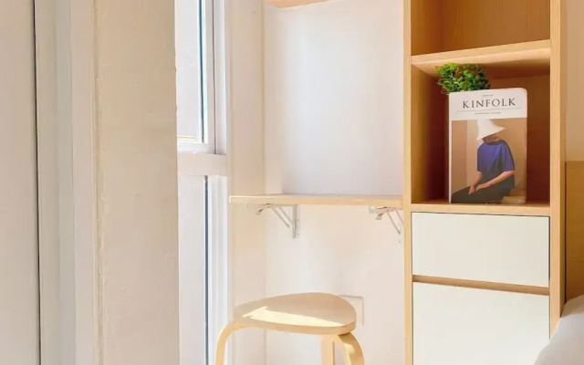 Good Cozy Living Studio Apartment At Tokyo Riverside Pik 2