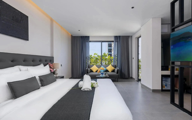 JBAY Beachfront Boutique Hotel